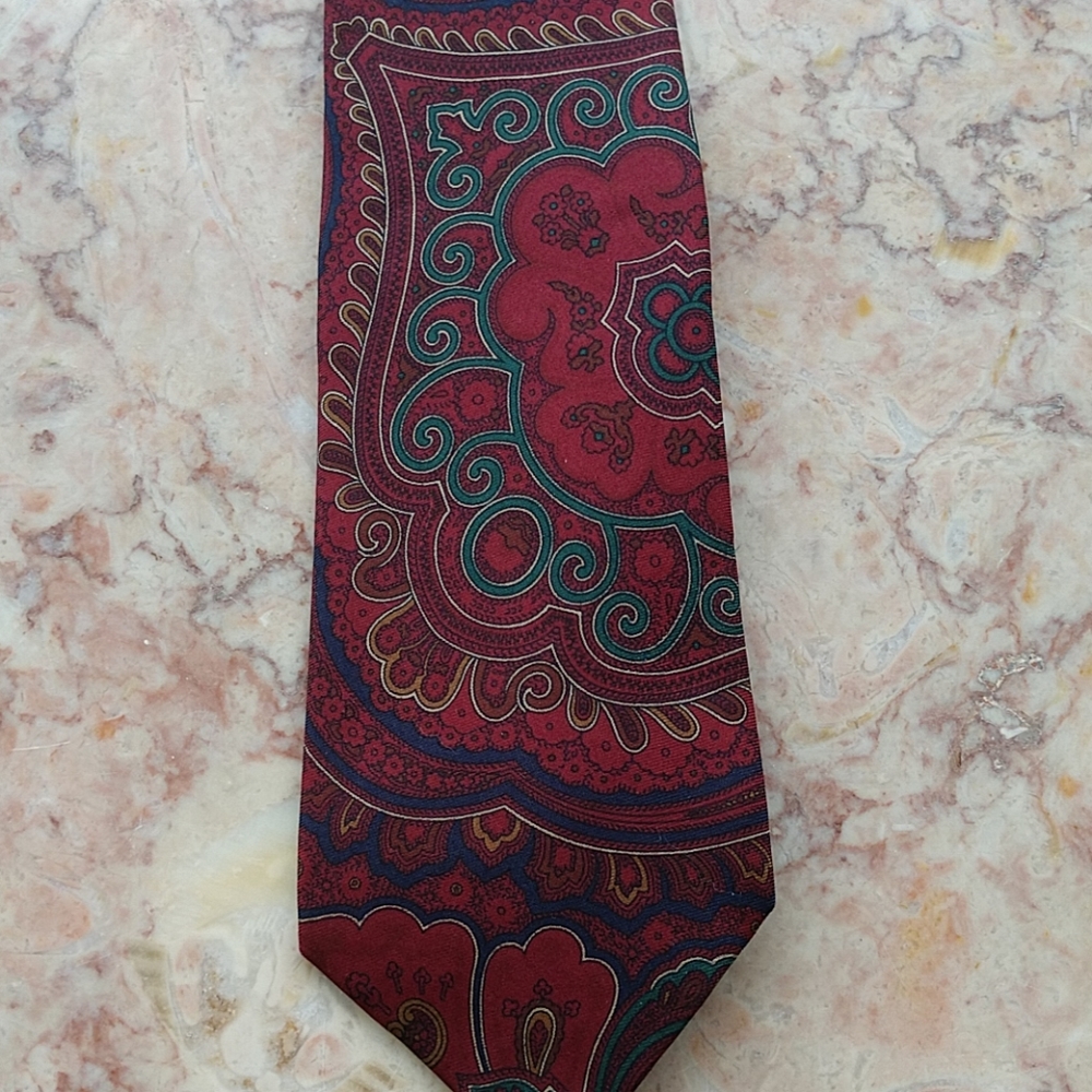#6 COMING VINTAGE Hand Printed Italian SILK Brooks Bros Tie - Picture 2 of 3